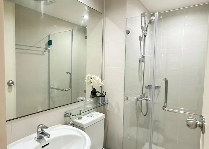 1br Condotel In Azure Urban Near Naia #tro4 * Manila