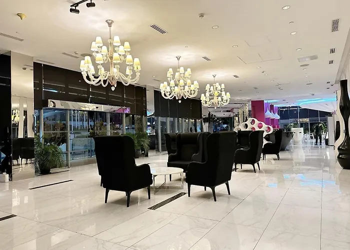 Apartamento 1br Condotel In Azure Urban Near Naia #tro4
